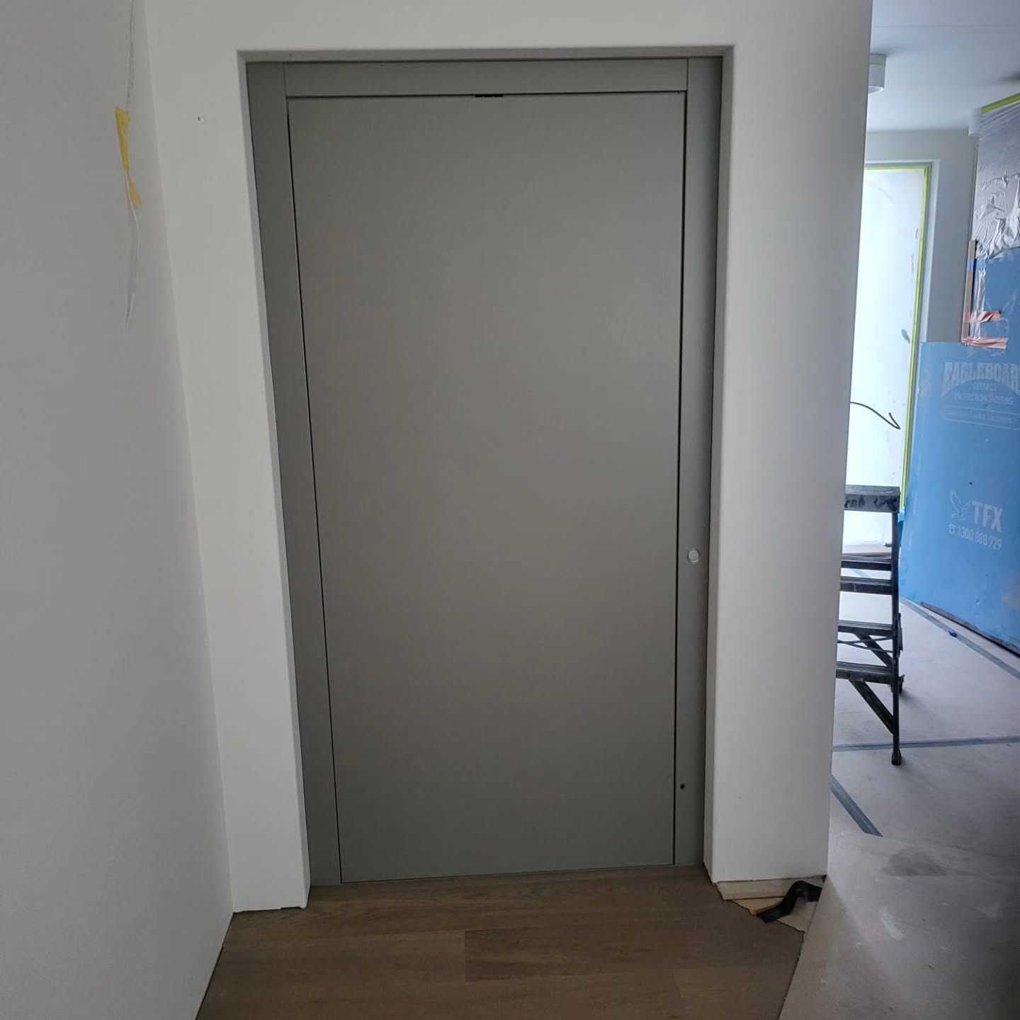 Aluminium Gate Painting