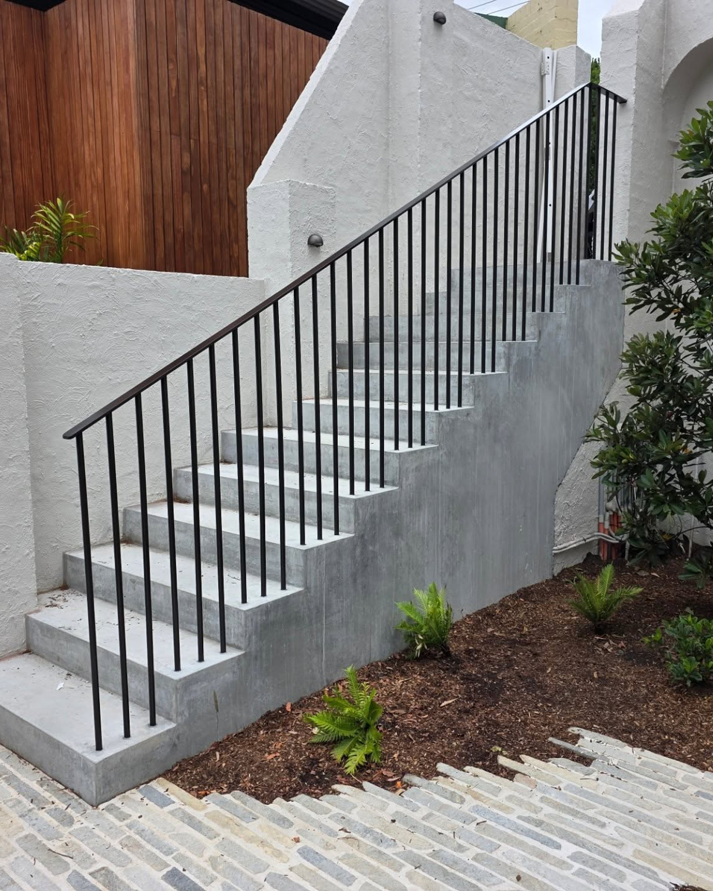Balustrade Spray Painting